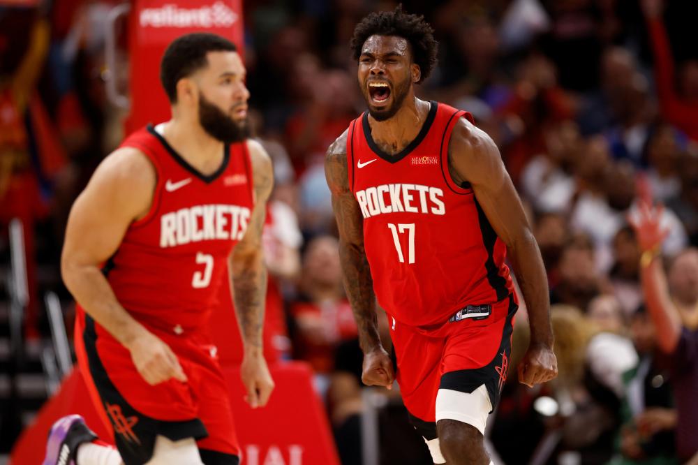 中坚后卫的 中坚后卫的